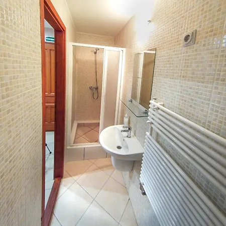 Notafa Vendeghaz אגר